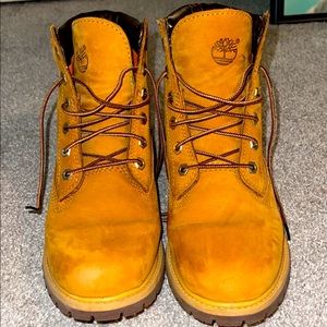 Timberlands, size 9, only worn twice, good condition